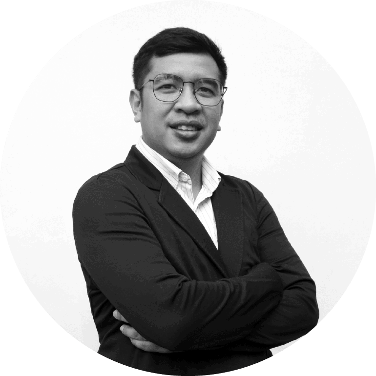 062624_WEBSITE PROFILE blk n white-05