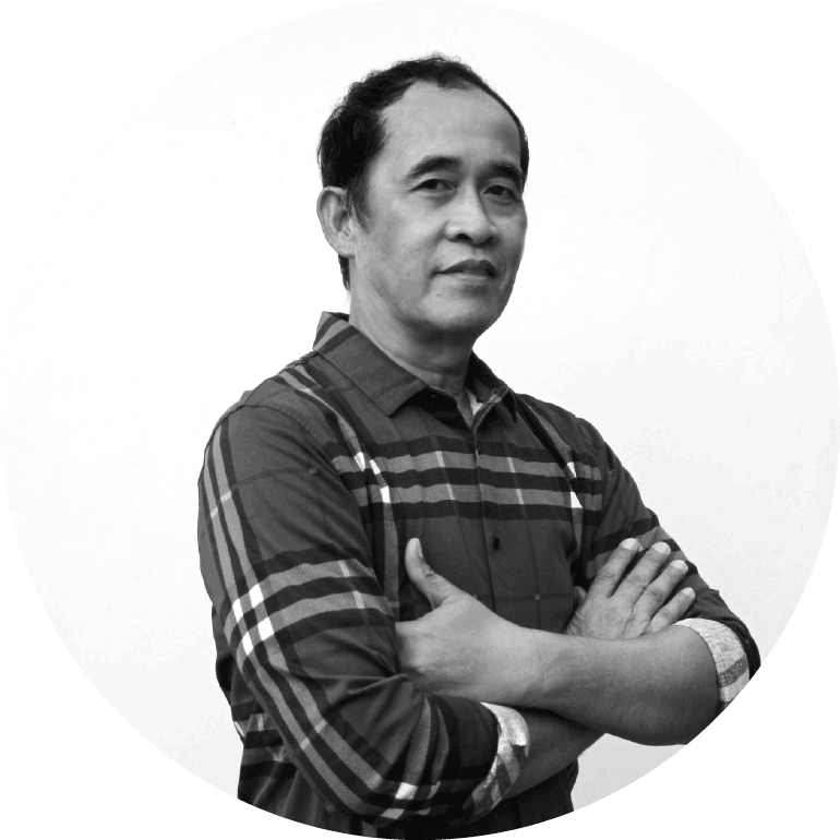 062624_WEBSITE PROFILE blk n white-09